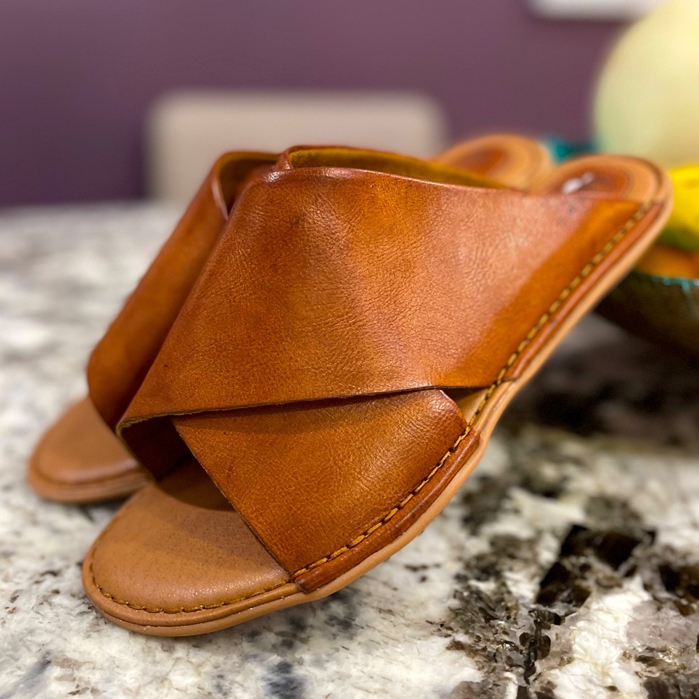 Born Sandals woman’s size 10